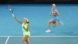 莱万：失去袖标很难过，但感受到了球迷的爱；不恨普罗别日